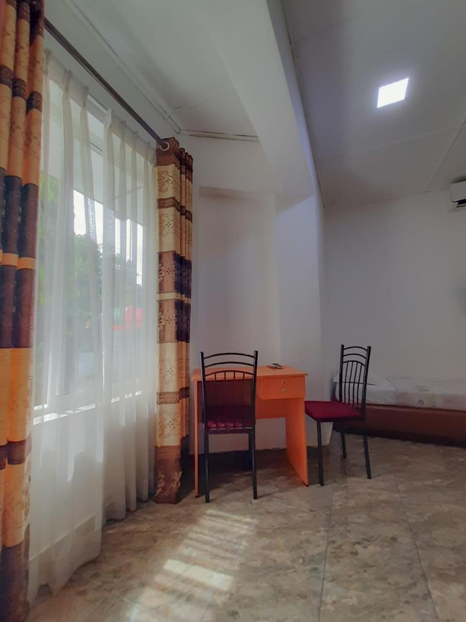 Villaflorence Kadawatha Bagian luar foto