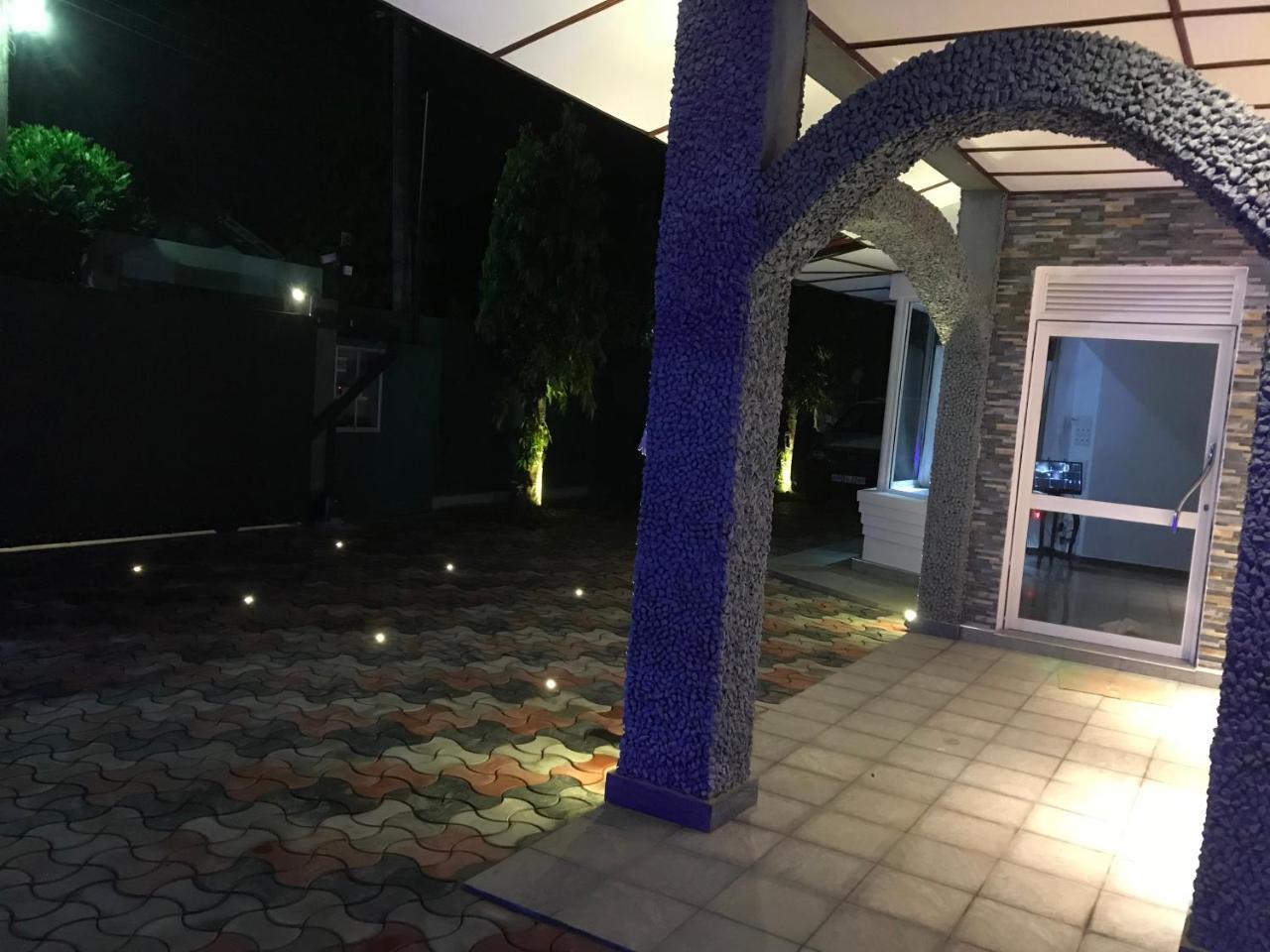 Villaflorence Kadawatha Bagian luar foto