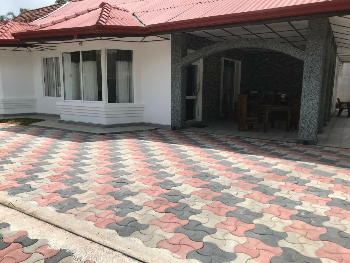 Villaflorence Kadawatha Bagian luar foto